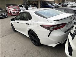 تۆیۆتا کامری